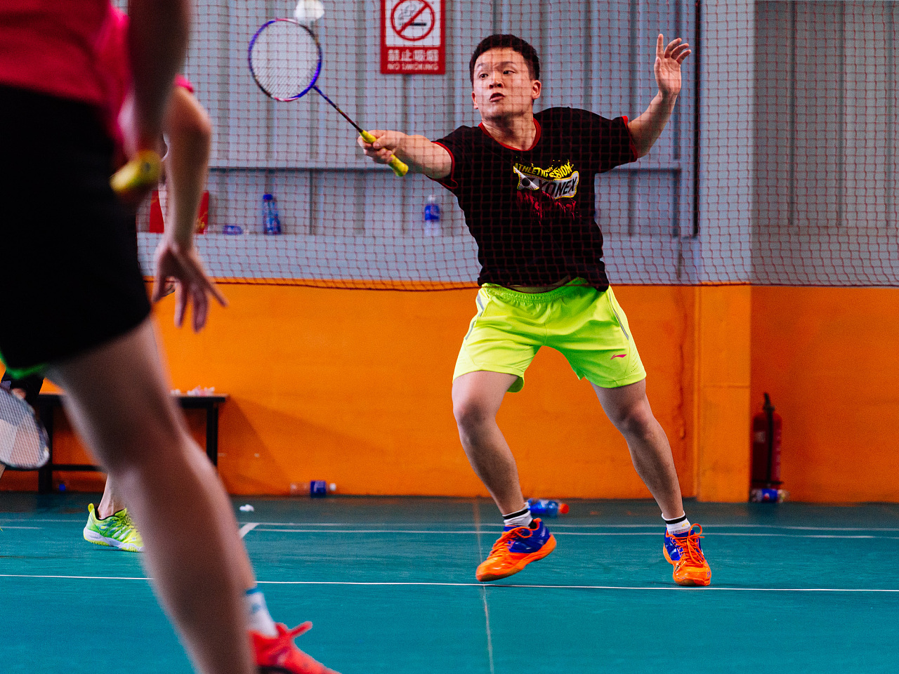 手不断涌现 手不断涌现