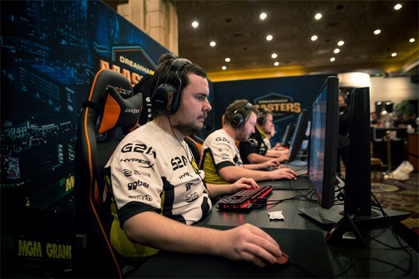 他们的穿着 他们的穿着